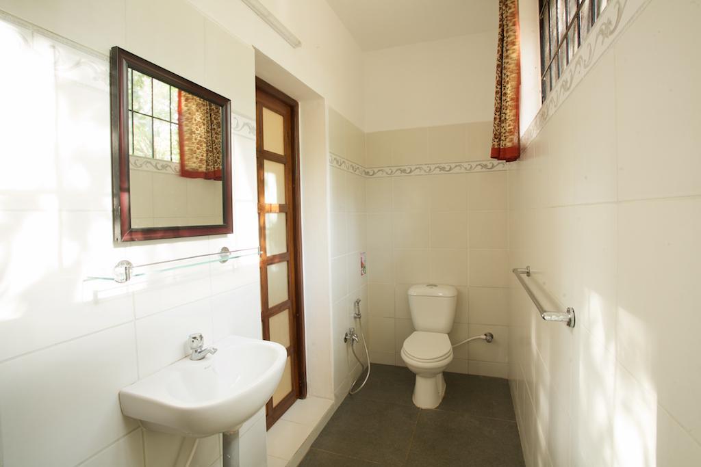 The Annex, Isai Ambalam Guest House オーロヴィル エクステリア 写真